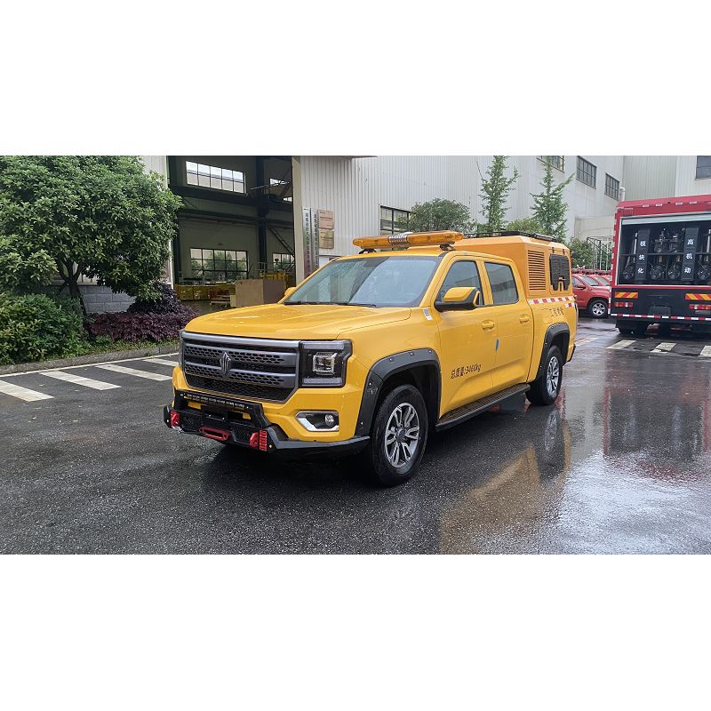 Camion cu pompă mobil pentru controlul inundațiilor